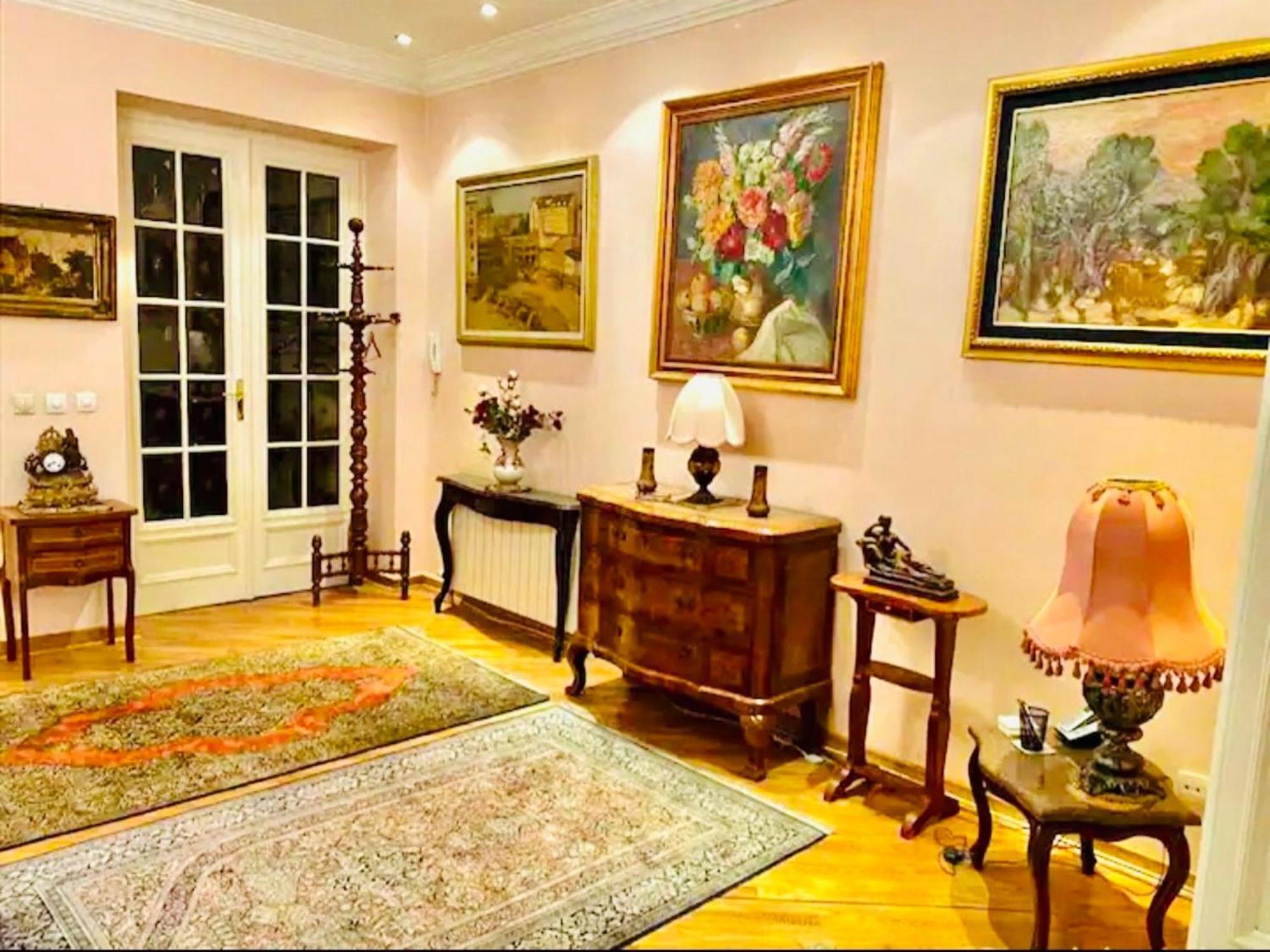 Michael'S Classy Apartment เบลเกรด ภายนอก รูปภาพ